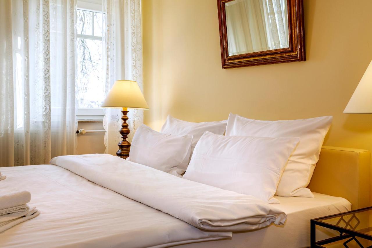Gaestehaus Drostenhof เรส ภายนอก รูปภาพ